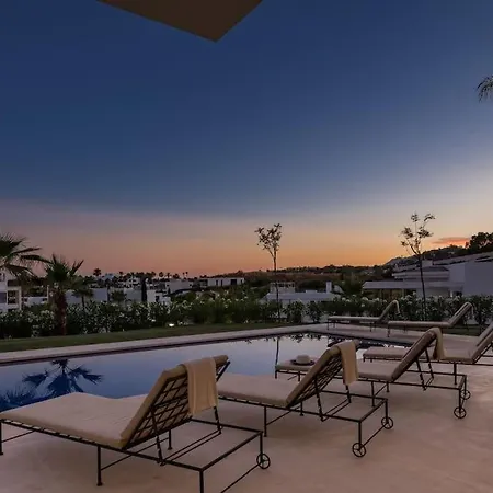 V - Chic 6-bedroom In Olivos, * Marbella